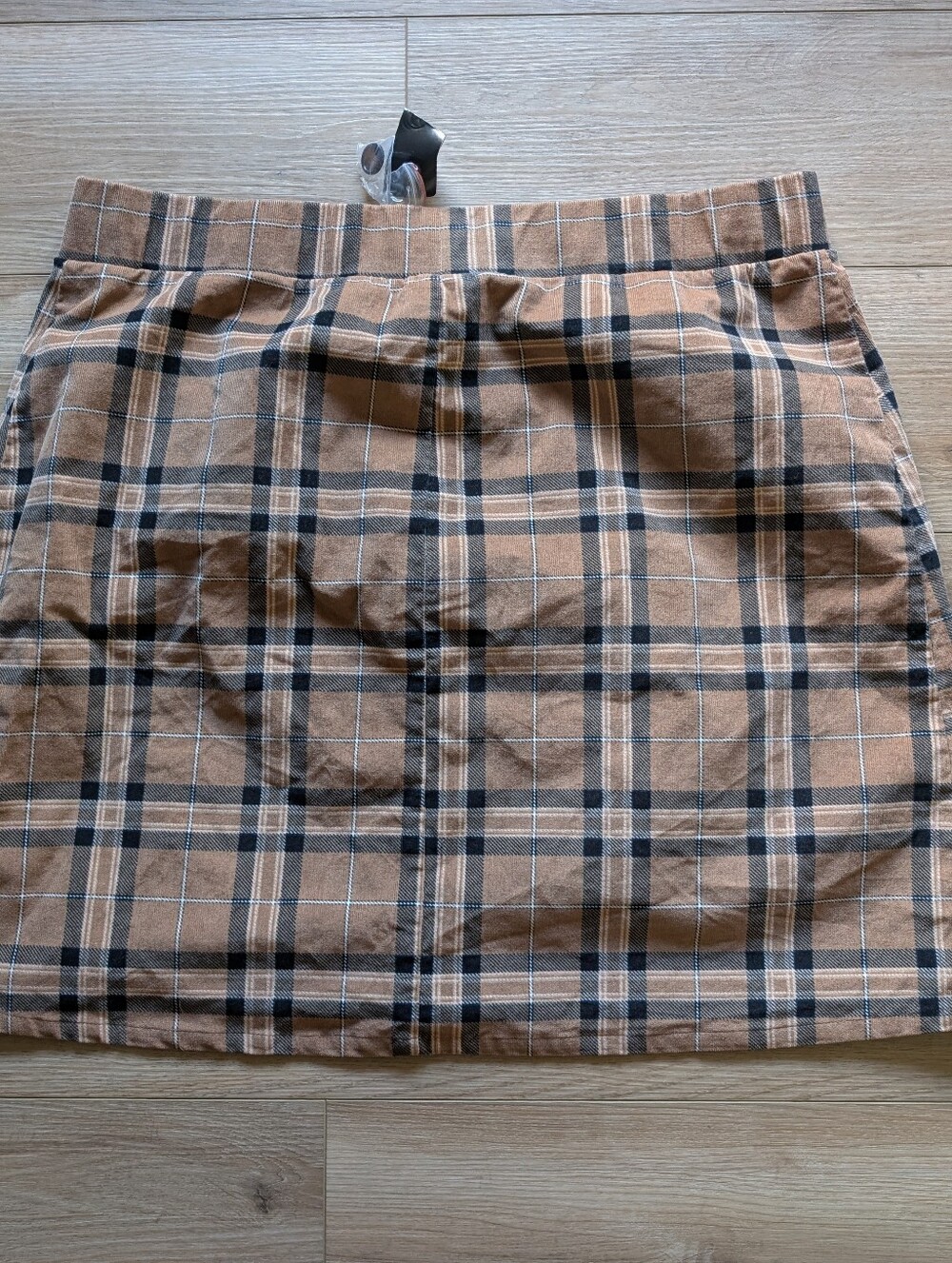 NWT torrid Button-Front Plaid Mini Skirt in Tan and Black - Picture 7 of 7